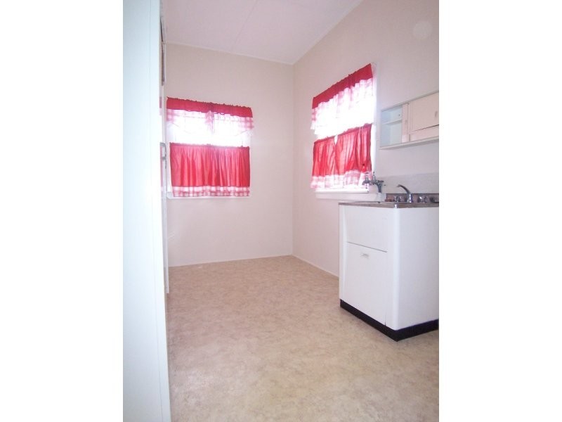 15 Burn Street, Camp Hill QLD 4152