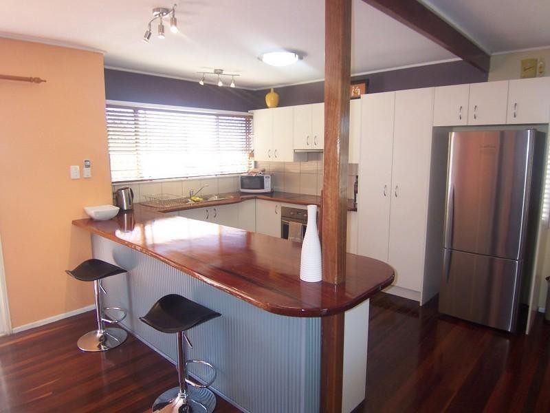 13 Liverpool Street, Eight Mile Plains QLD 4113