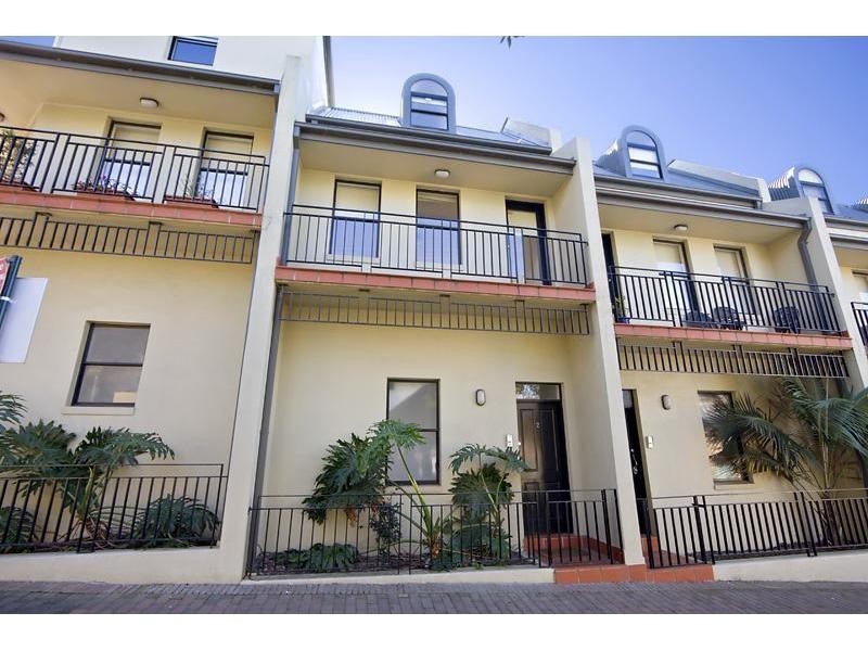 2/2-18 Newman Street, Newtown NSW 2042