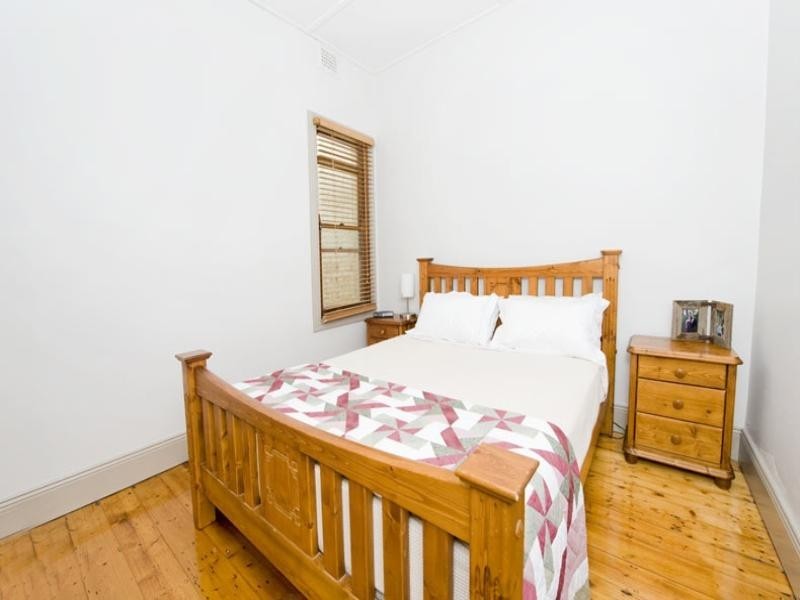 31 Pine Street, Newtown NSW 2042