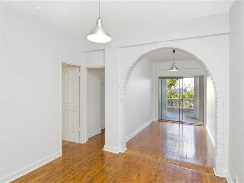 1/18 Yarranabbe Road, Darling Point NSW 2027