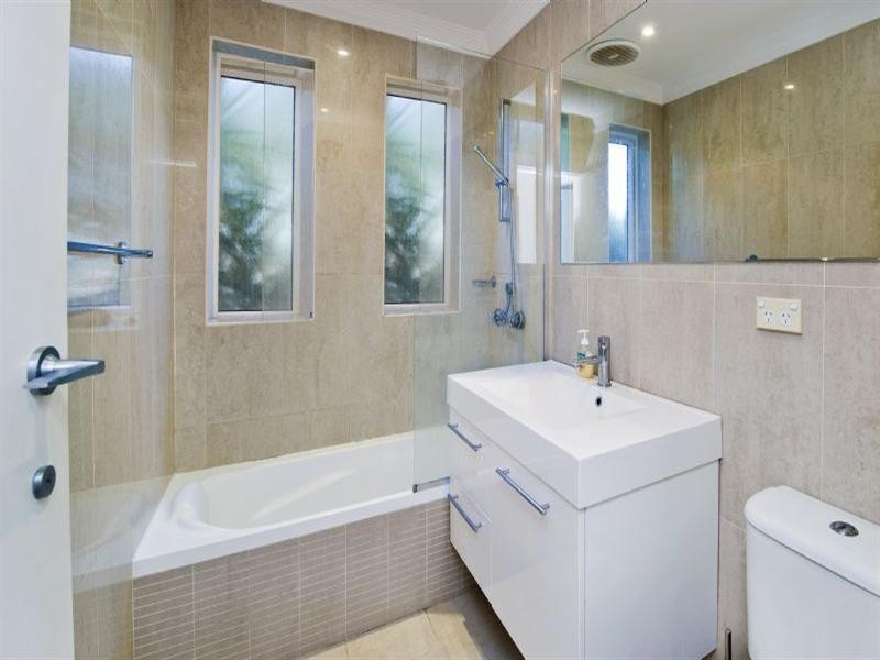 2/145 Ebley Street, Bondi Junction NSW 2022