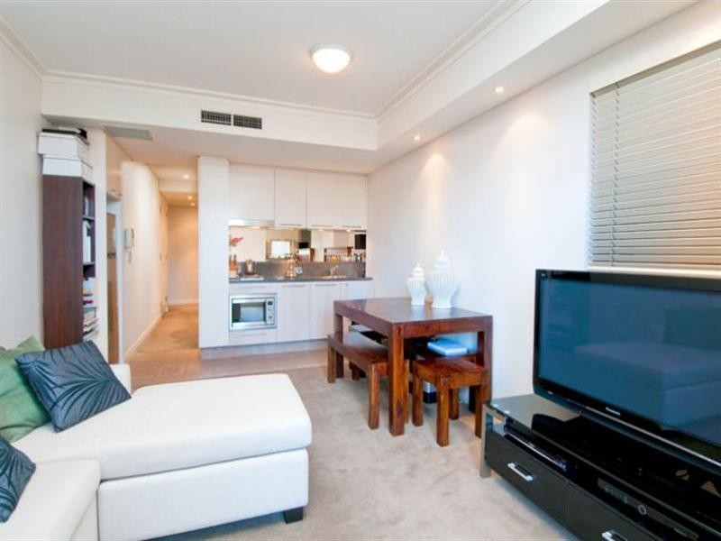B402/24 Point Street, Pyrmont NSW 2009