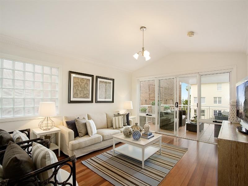 17 Vicar Street, Coogee NSW 2034