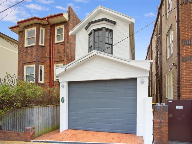 17 Vicar Street, Coogee NSW 2034