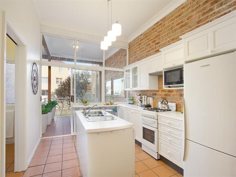 17 Vicar Street, Coogee NSW 2034