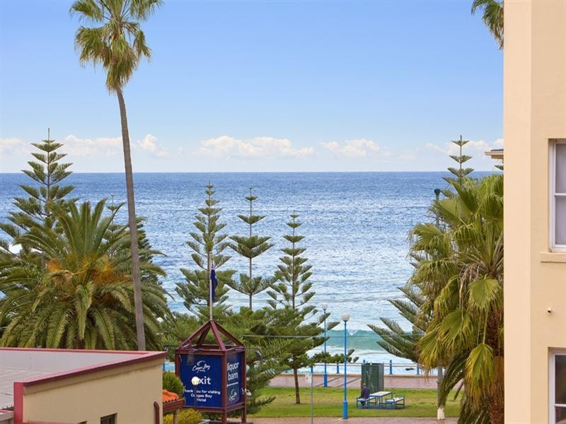 17 Vicar Street, Coogee NSW 2034