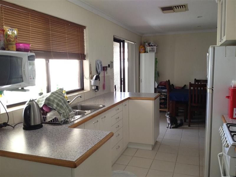 16 Lorikeet Way, Gosnells WA 6110