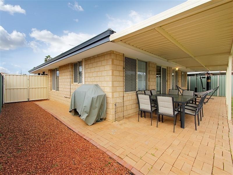 64 San Jacinta Drive, Seville Grove WA 6112