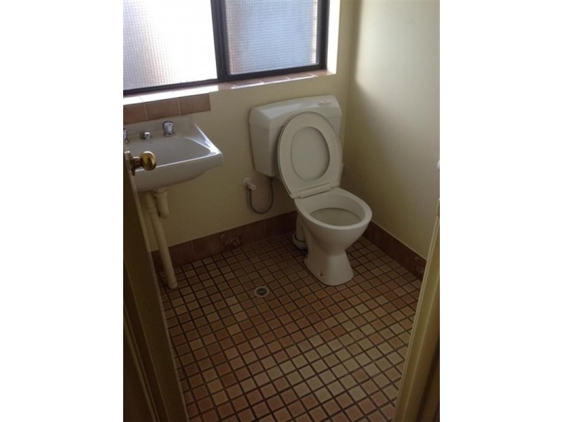 9 Seville Drive, Seville Grove WA 6112