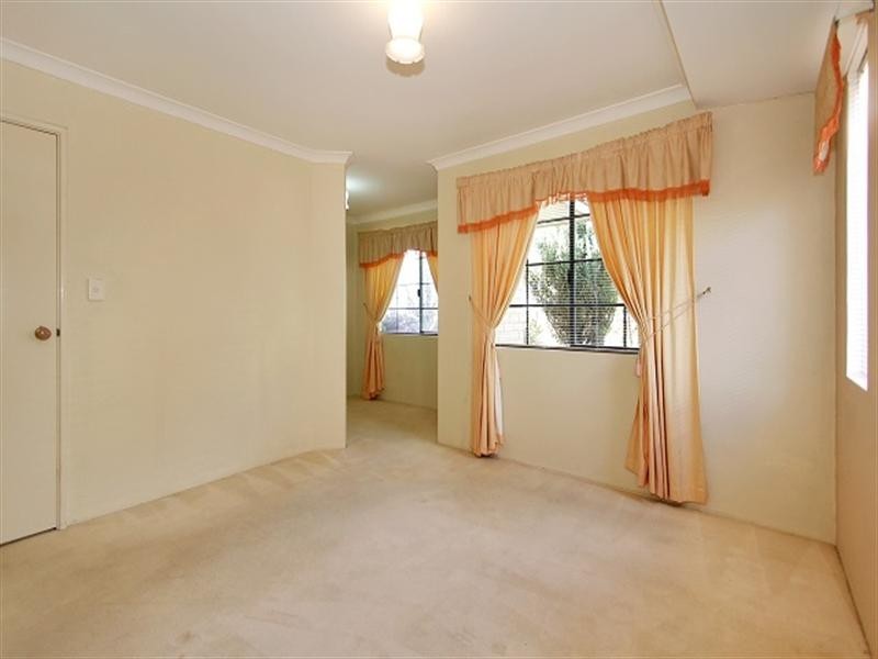 83 Harpenden Street, Huntingdale WA 6110