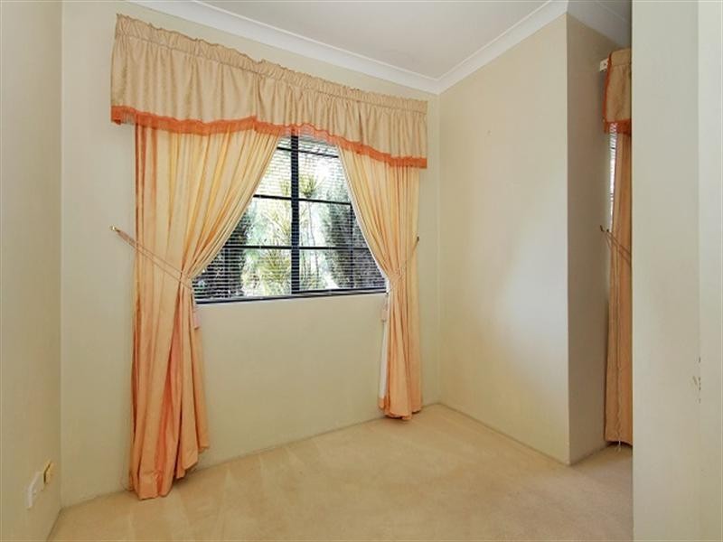 83 Harpenden Street, Huntingdale WA 6110