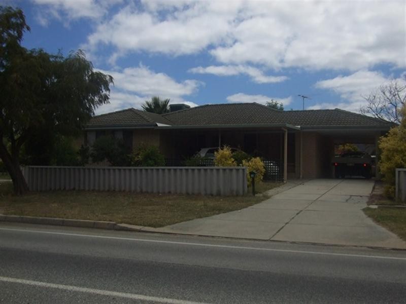 70 Dellar Road, Maddington WA 6109