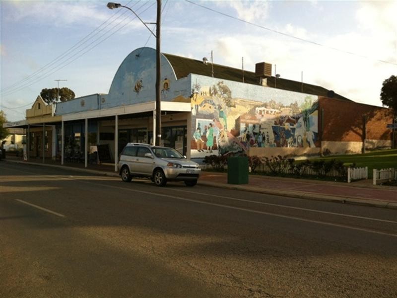 17 Parade Street, Pingelly WA 6308