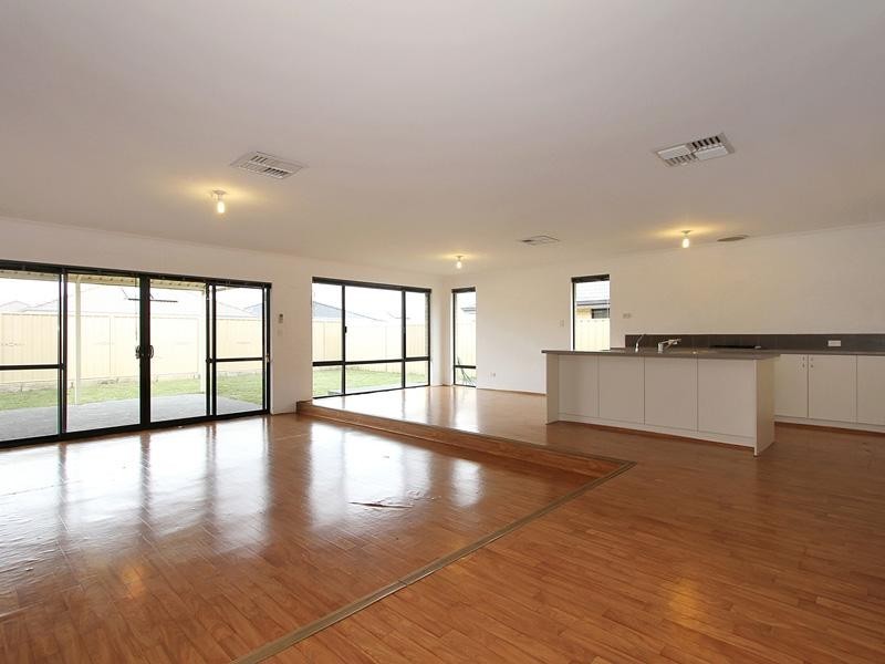 14 Newell Loop, Gosnells WA 6110