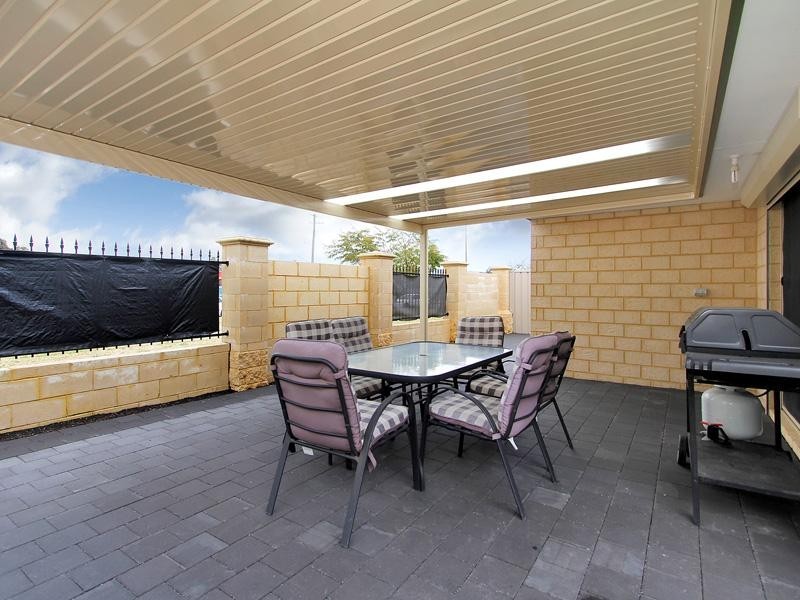 24 Panozza Circle, Maddington WA 6109