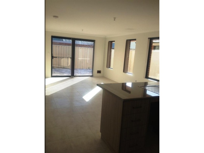 3/102 WESTFIELD Road, Kelmscott WA 6111