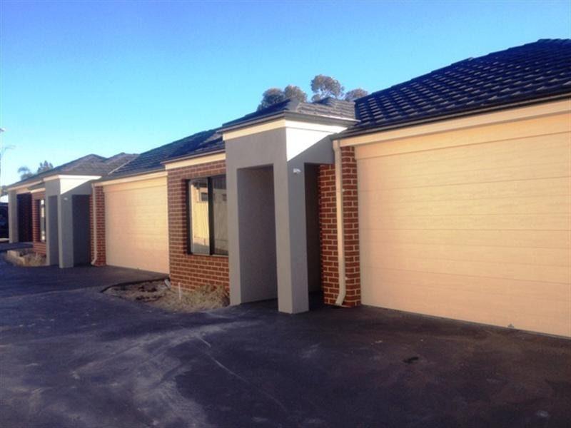 1/102 WESTFIELD Road, Kelmscott WA 6111