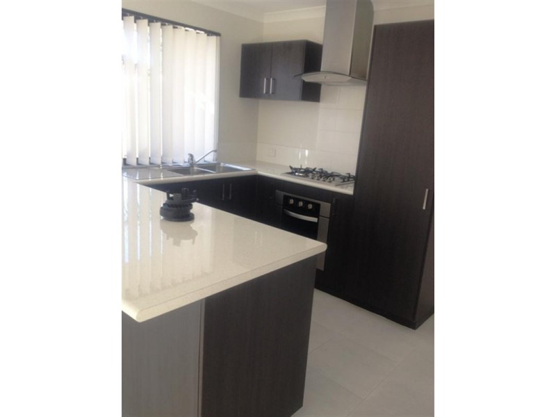 9/102 WESTFIELD Road, Kelmscott WA 6111