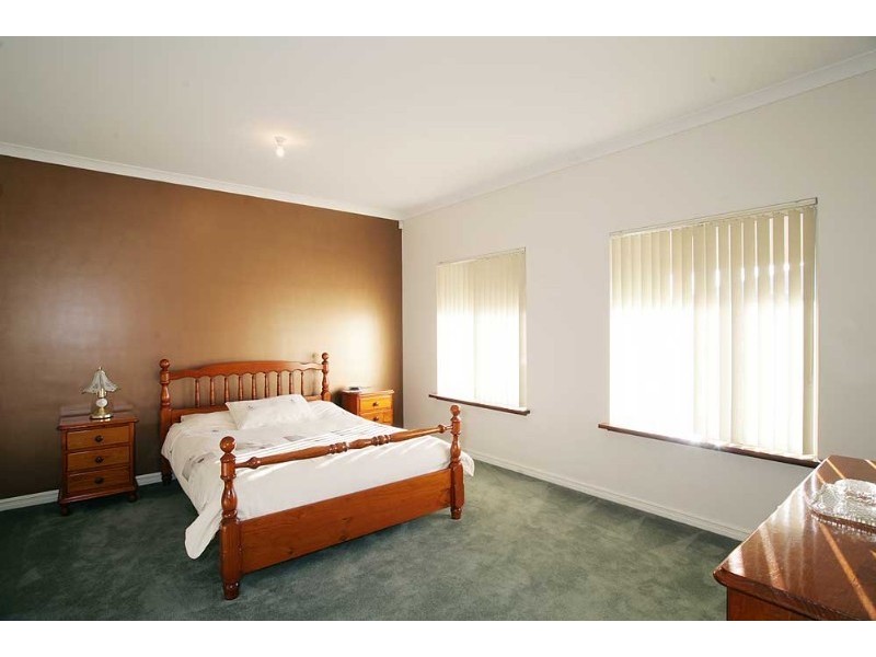 38 Barkley Loop, Canning Vale WA 6155