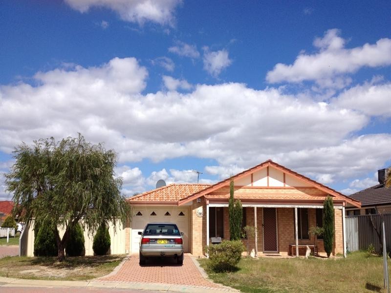 13 Kemi Close, Kenwick WA 6107