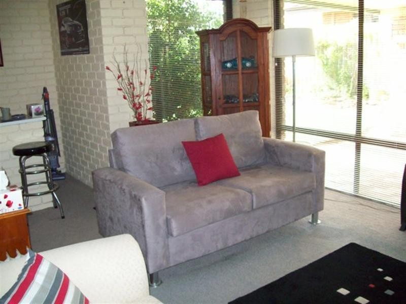 8 Hill Court, Thornlie WA 6108