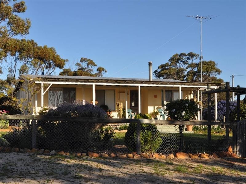 Lot 801 Yenellin Road, Pingelly WA 6308