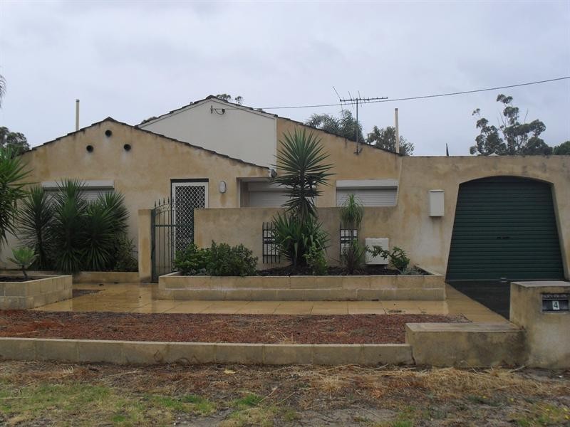 14 Oleander Street, Maddington WA 6109