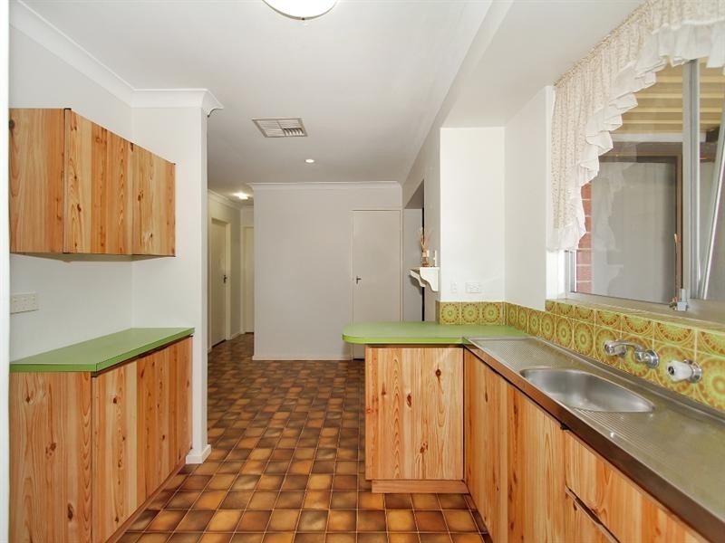 29 Prescott Drive, Gosnells WA 6110