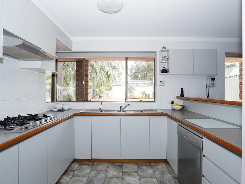 30 Eileen Street, Gosnells WA 6110