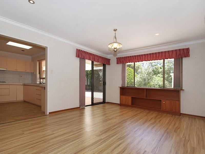 28 Eileen Street, Gosnells WA 6110
