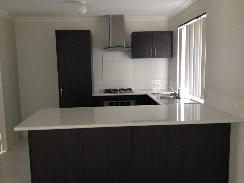 10/102 Westfield Road, Kelmscott WA 6111