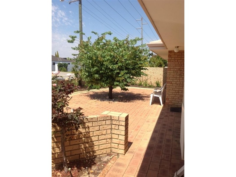 8/17 Attfield Street, Maddington WA 6109