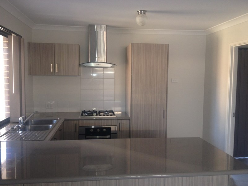 9/102 WESTFIELD Road, Kelmscott WA 6111