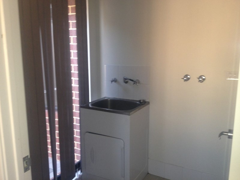 9/102 WESTFIELD Road, Kelmscott WA 6111