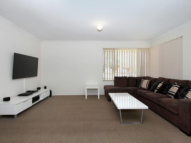 4 Bush Close, Beckenham WA 6107