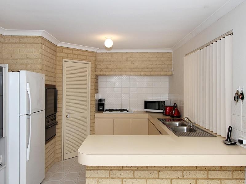 4 Bush Close, Beckenham WA 6107