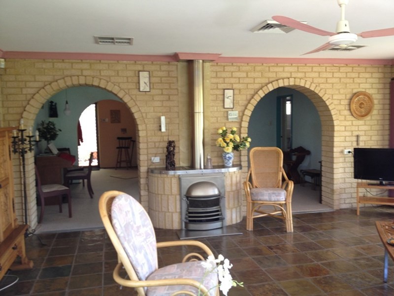 18 Mills Road, Martin WA 6110