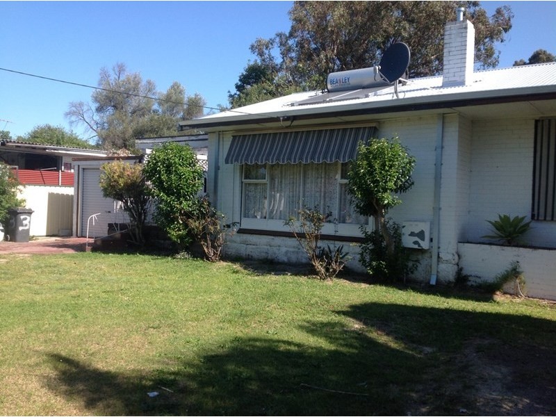 3 Colleen Street, Gosnells WA 6110