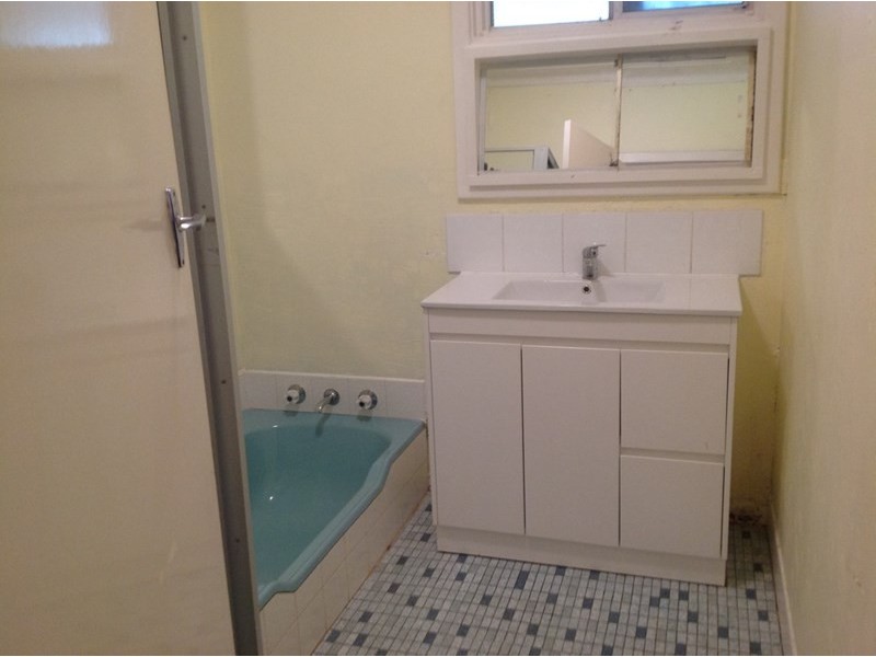 3 Colleen Street, Gosnells WA 6110