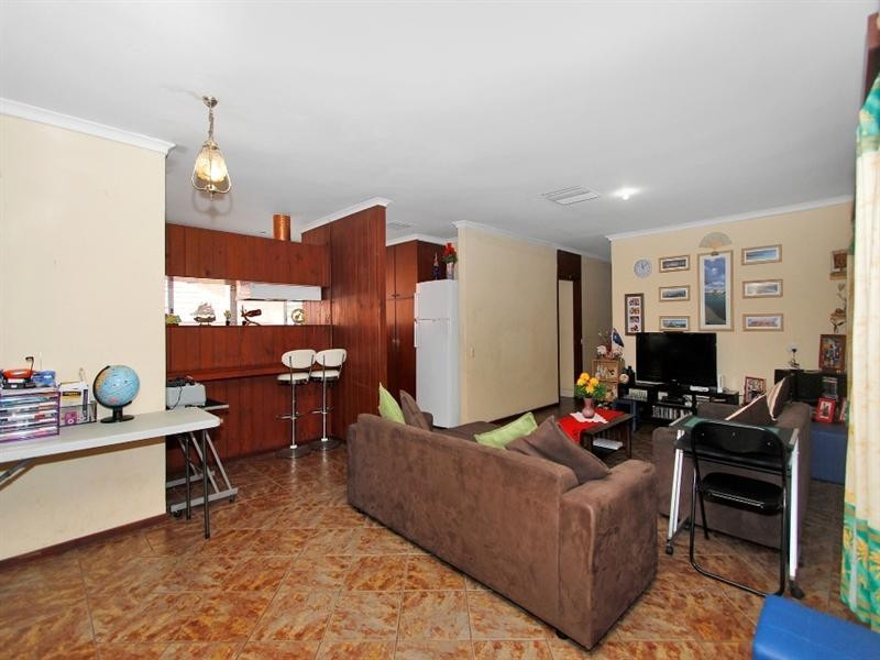 71 Astley Street, Gosnells WA 6110