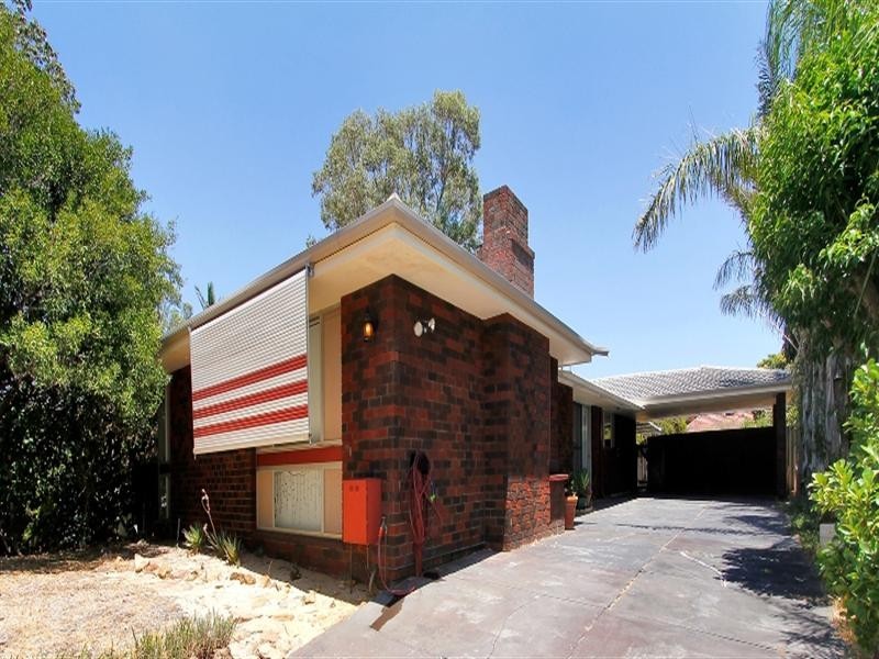 71 Astley Street, Gosnells WA 6110