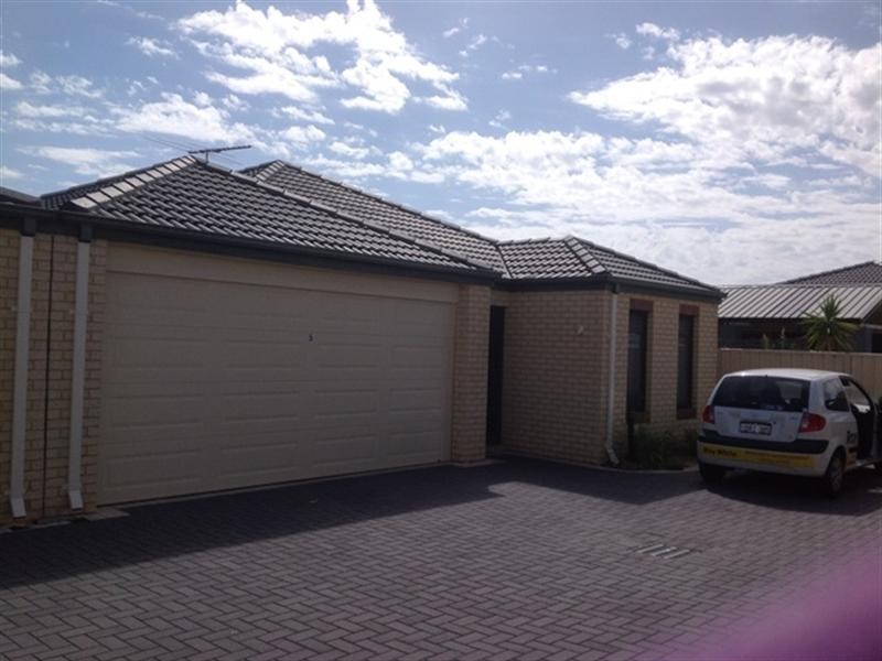 5/19 Milano Loop, Seville Grove WA 6112