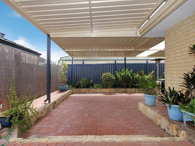 10 Manoora Place, Kenwick WA 6107