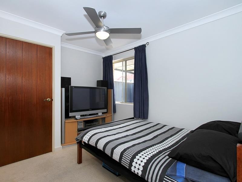 10 Manoora Place, Kenwick WA 6107