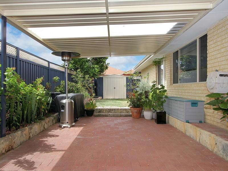 10 Manoora Place, Kenwick WA 6107