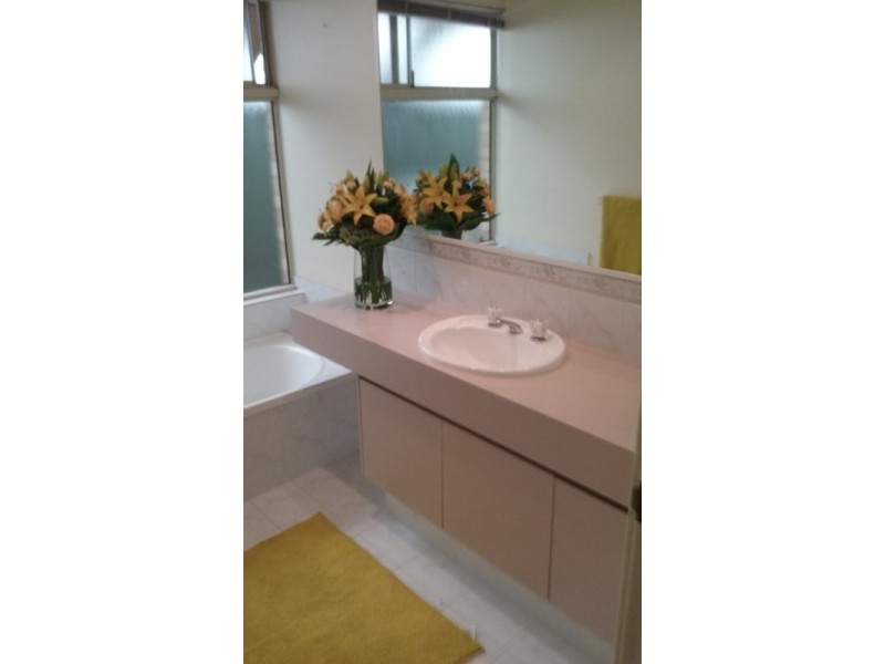 9 Lily Place, Thornlie WA 6108