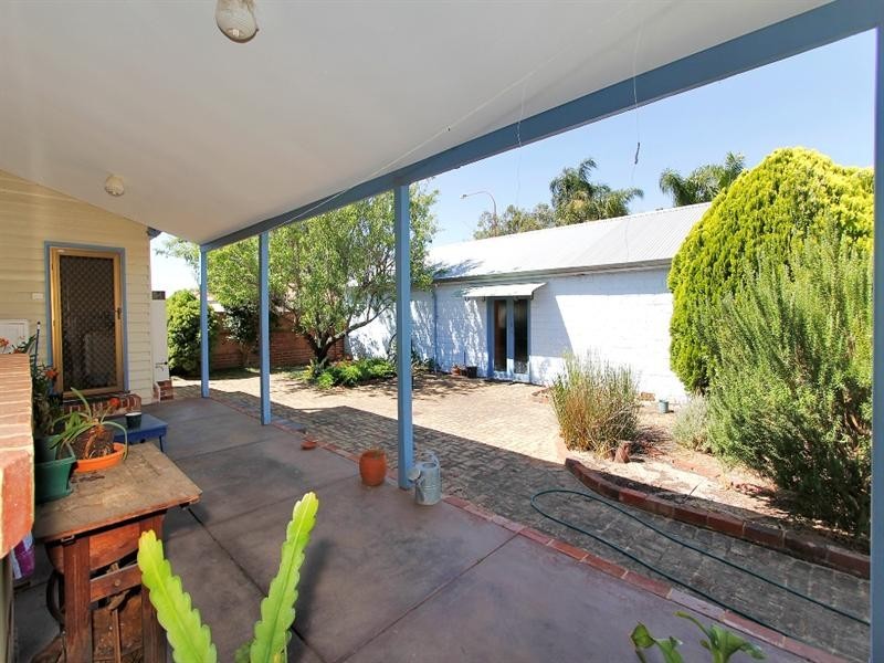 2350 Albany Highway, Gosnells WA 6110