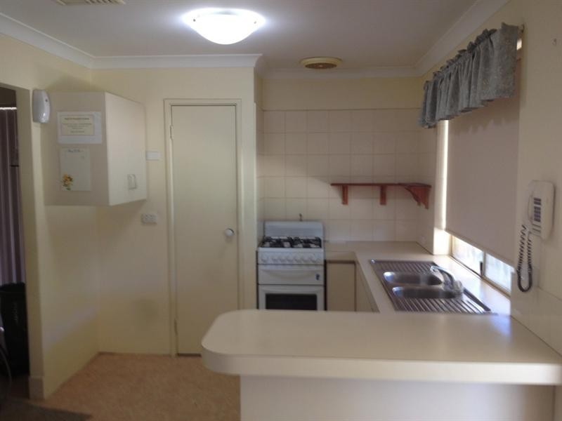 18 Murdoch Road, Thornlie WA 6108