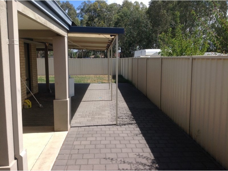 16 Summershill Gate, Kenwick WA 6107
